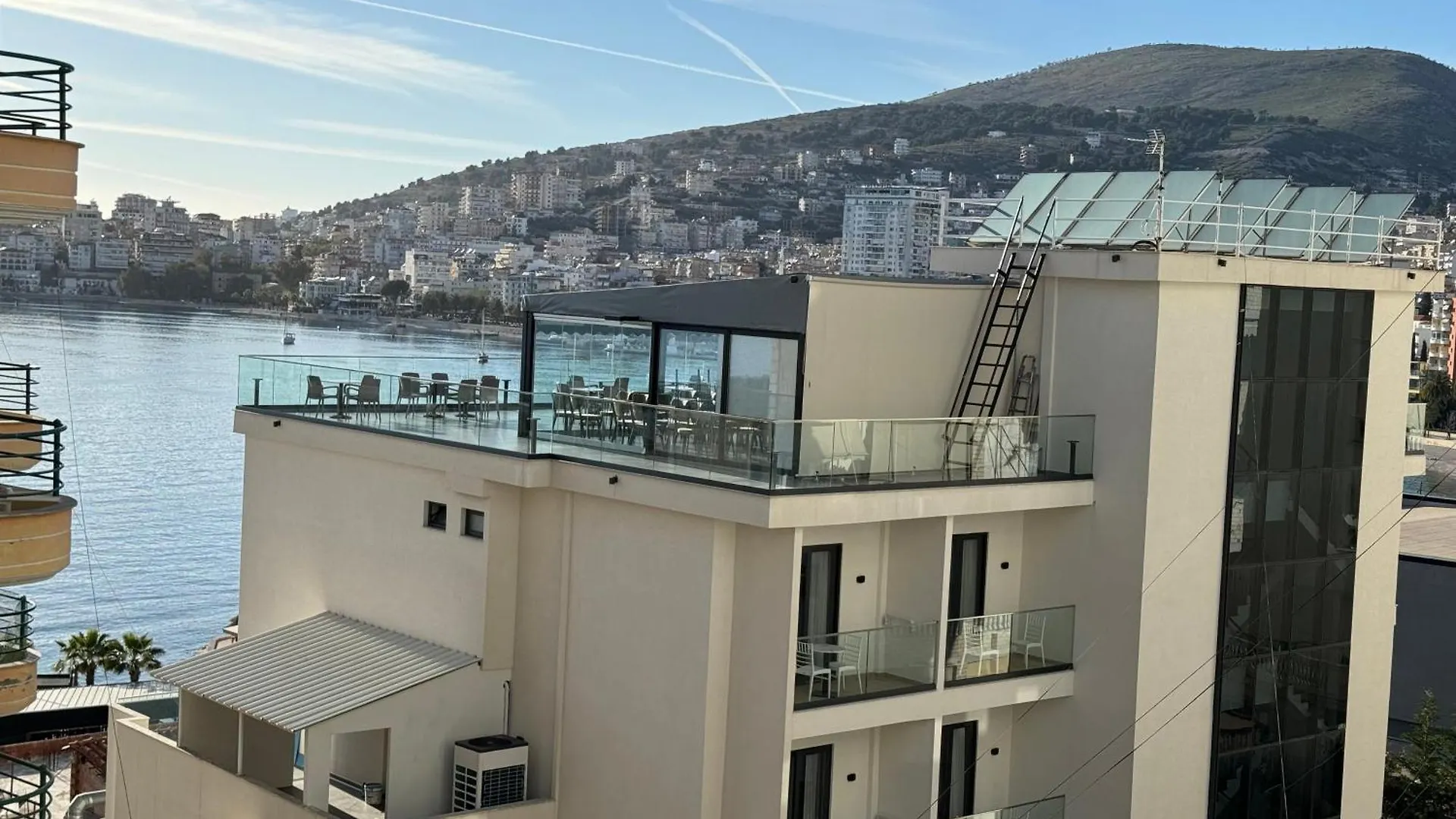 Comfort Apartments Promenade ساراندا 0*,